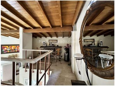Apartamento de 4 alcobas en venta en Laureles, Medellín, 215 m² · foto 17 de 20