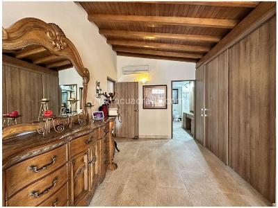 Apartamento de 4 alcobas en venta en Laureles, Medellín, 215 m² · foto 19 de 20