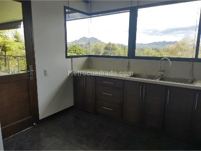 Casa de 4 alcobas en venta en Via Rionegro La Ceja Carmen De Viboral, Rionegro · foto 12 de 20
