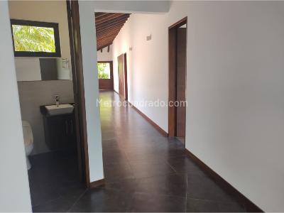 Casa de 4 alcobas en venta en Via Rionegro La Ceja Carmen De Viboral, Rionegro · foto 17 de 20