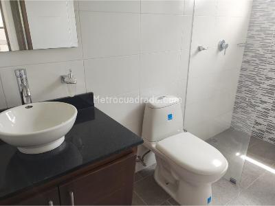 Casa de 4 alcobas en venta en Via Rionegro La Ceja Carmen De Viboral, Rionegro · foto 18 de 20