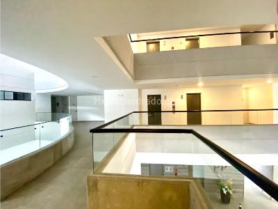 Apartamento de 1 alcoba en venta en El Poblado, Medellín, 89 m² · foto 6 de 20
