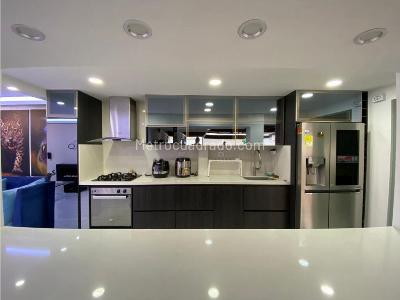 Apartamento en venta en Laureles, Medellín · foto 4 de 20