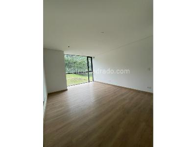 Apartamento de 3 alcobas en venta en Las Palmas, Medellín, 117 m² · foto 2 de 18