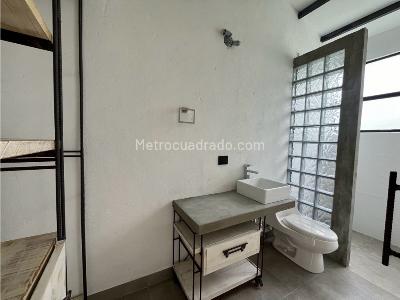 Casa de 4 alcobas en venta en Cabeceras, Rionegro, 264 m² · foto 12 de 13
