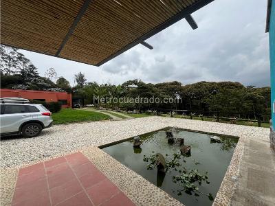 Casa de 4 alcobas en venta en Cabeceras, Rionegro, 264 m² · foto 13 de 13