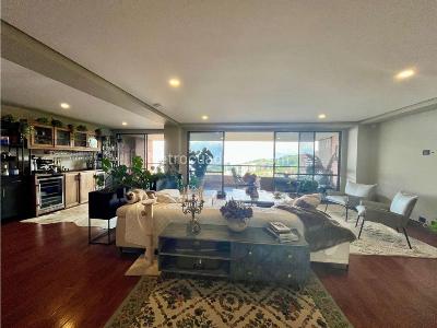 Apartamento de 3 alcobas en venta en El Poblado, Medellín, 260 m² · foto 4 de 20