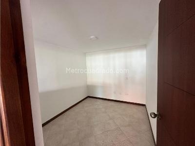 Apartamento en venta en Esmeraldal, Envigado · foto 11 de 20