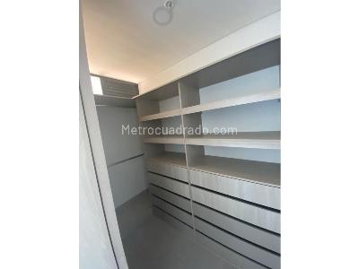 Apartamento en venta en Laureles, Medellín · foto 5 de 9