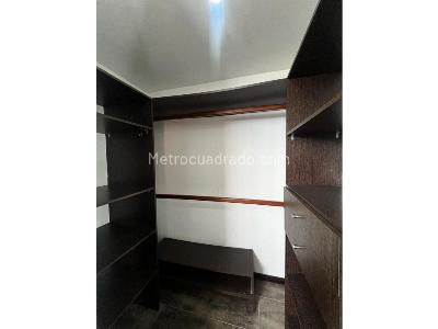 Apartamento de 3 alcobas en venta en El Poblado, Medellín, 117 m² · foto 4 de 20