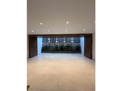 Casa de 5 alcobas en venta en Barro Blanco, Rionegro, 235 m² · foto 3 de 12
