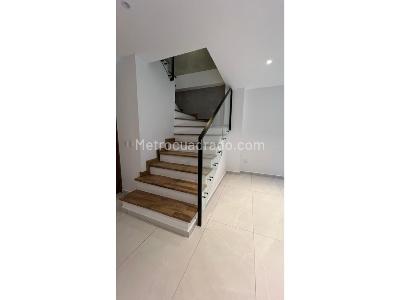 Casa de 5 alcobas en venta en Barro Blanco, Rionegro, 235 m² · foto 10 de 12