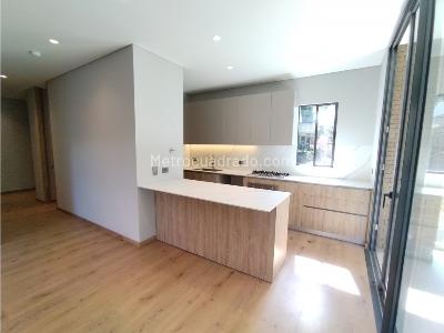 Apartamento de 2 alcobas en venta en Castropol, Medellín, 122 m² · foto 2 de 20