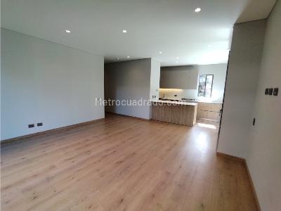 Apartamento de 2 alcobas en venta en Castropol, Medellín, 122 m² · foto 4 de 20