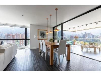 Apartamento de 3 alcobas en venta en Poblado El Campestre, Medellín, 330 m² · foto 2 de 12