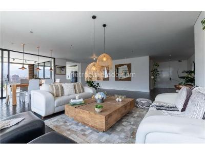 Apartamento de 3 alcobas en venta en Poblado El Campestre, Medellín, 330 m² · foto 3 de 12