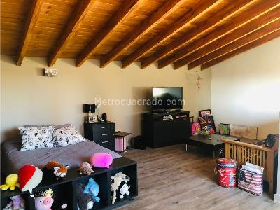 Casa de 3 alcobas en venta en Barro Blanco, Rionegro, 223 m² · foto 18 de 20