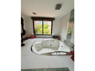 Apartamento de 4 alcobas en venta en Poblado San Lucas, Medellín, 450 m² · foto 15 de 20