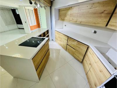 Casa de 4 alcobas en venta en Envigado, Envigado, 210 m² · foto 6 de 20