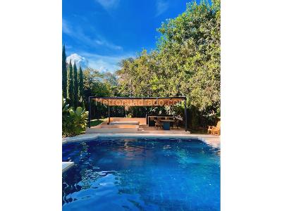 Casa de 5 alcobas en venta en El Poblado, Medellín, 2000 m² · foto 2 de 20