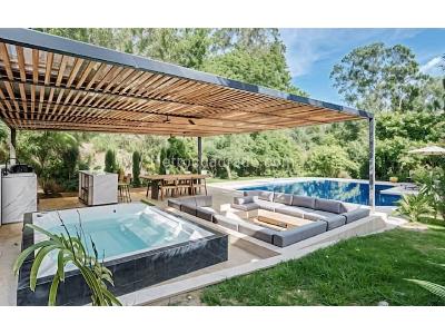 Casa de 5 alcobas en venta en El Poblado, Medellín, 2000 m² · foto 4 de 20