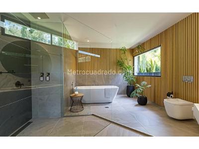 Casa de 5 alcobas en venta en El Poblado, Medellín, 2000 m² · foto 18 de 20