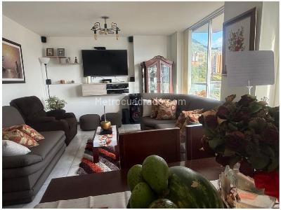 Apartamento de 3 alcobas en venta en El Esmeraldal, Envigado, 157 m² · foto 19 de 20