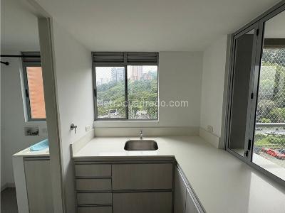 Apartamento de 3 alcobas en venta en Alto De Las Palmas, Medellín, 80 m² · foto 2 de 20