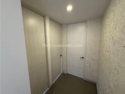 Apartamento de 3 alcobas en venta en Alto De Las Palmas, Medellín, 80 m² · foto 15 de 20