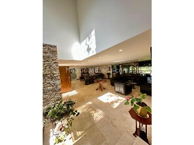 Casa de 5 alcobas en venta en Envigado, Envigado · foto 13 de 20