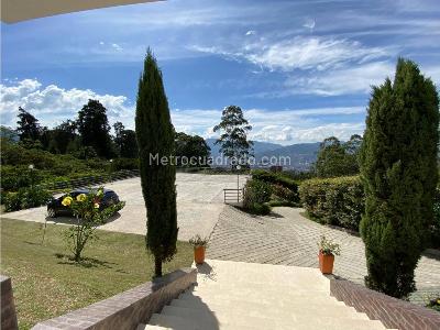 Casa de 5 alcobas en venta en Los Balsos, Medellín · foto 5 de 20