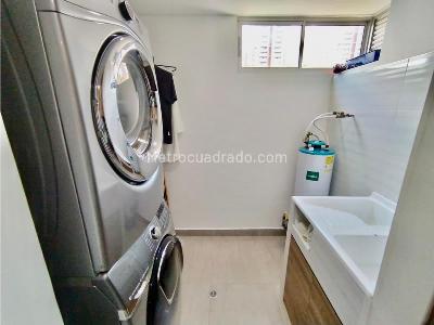 Apartamento de 3 alcobas en venta en Castropol, Medellín, 130 m² · foto 7 de 20