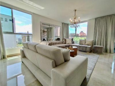 Apartamento de 3 alcobas en venta en Castropol, Medellín, 130 m² · foto 8 de 20