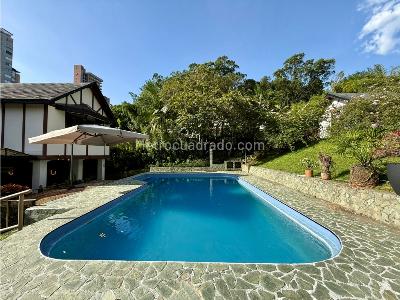 Casa de 5 alcobas en venta en El Poblado, Medellín, 2000 m² · foto 6 de 20