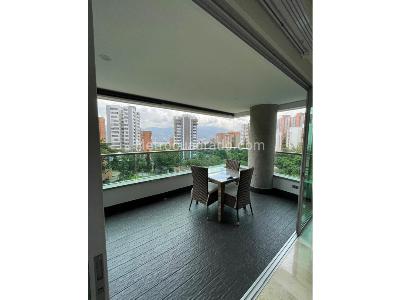 Apartamento de 3 alcobas en venta en El Poblado, Medellín, 138 m² · foto 6 de 20