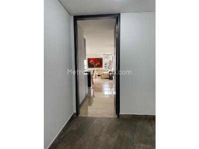 Apartamento de 3 alcobas en venta en El Poblado, Medellín, 138 m² · foto 8 de 20