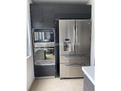 Apartamento de 3 alcobas en venta en El Poblado, Medellín, 138 m² · foto 12 de 20