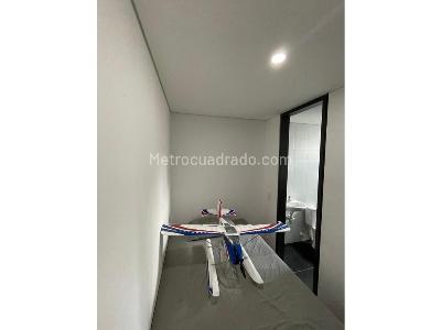 Apartamento de 3 alcobas en venta en El Poblado, Medellín, 138 m² · foto 13 de 20