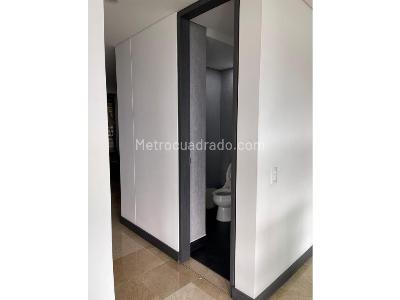 Apartamento de 3 alcobas en venta en El Poblado, Medellín, 138 m² · foto 16 de 20