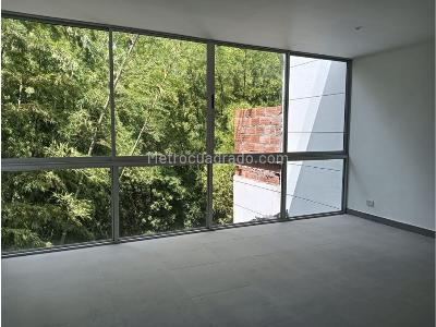 Casa de 3 alcobas en venta en El Esmeraldal, Envigado, 440 m² · foto 5 de 20