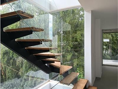 Casa de 3 alcobas en venta en El Esmeraldal, Envigado, 440 m² · foto 14 de 20
