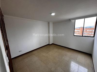 Apartamento de 3 alcobas en venta en Laureles, Medellín, 130 m² · foto 6 de 19