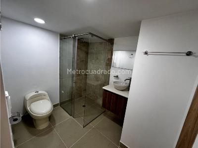 Apartamento de 3 alcobas en venta en Laureles, Medellín, 130 m² · foto 9 de 19