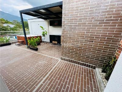 Apartamento de 3 alcobas en venta en Envigado, Medellín, 159 m² · foto 5 de 9