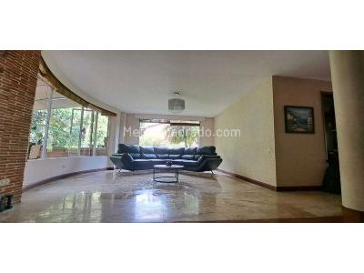 Casa de 5 alcobas en venta en El Poblado, Medellín, 344 m² · foto 5 de 20