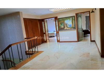 Casa de 5 alcobas en venta en El Poblado, Medellín, 344 m² · foto 15 de 20