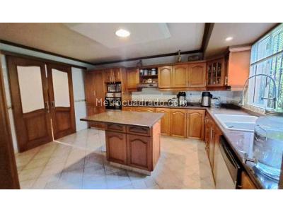 Casa de 5 alcobas en venta en El Poblado, Medellín, 344 m² · foto 17 de 20