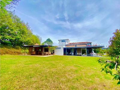Casa de 4 alcobas en venta en Ojo De Agua, Rionegro · foto 3 de 20