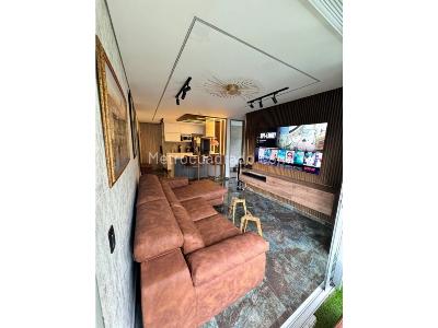 Apartamento de 2 alcobas en venta en Poblado El Campestre, Medellín, 69 m² · foto 3 de 14