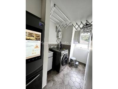 Apartamento de 2 alcobas en venta en Poblado El Campestre, Medellín, 69 m² · foto 7 de 14